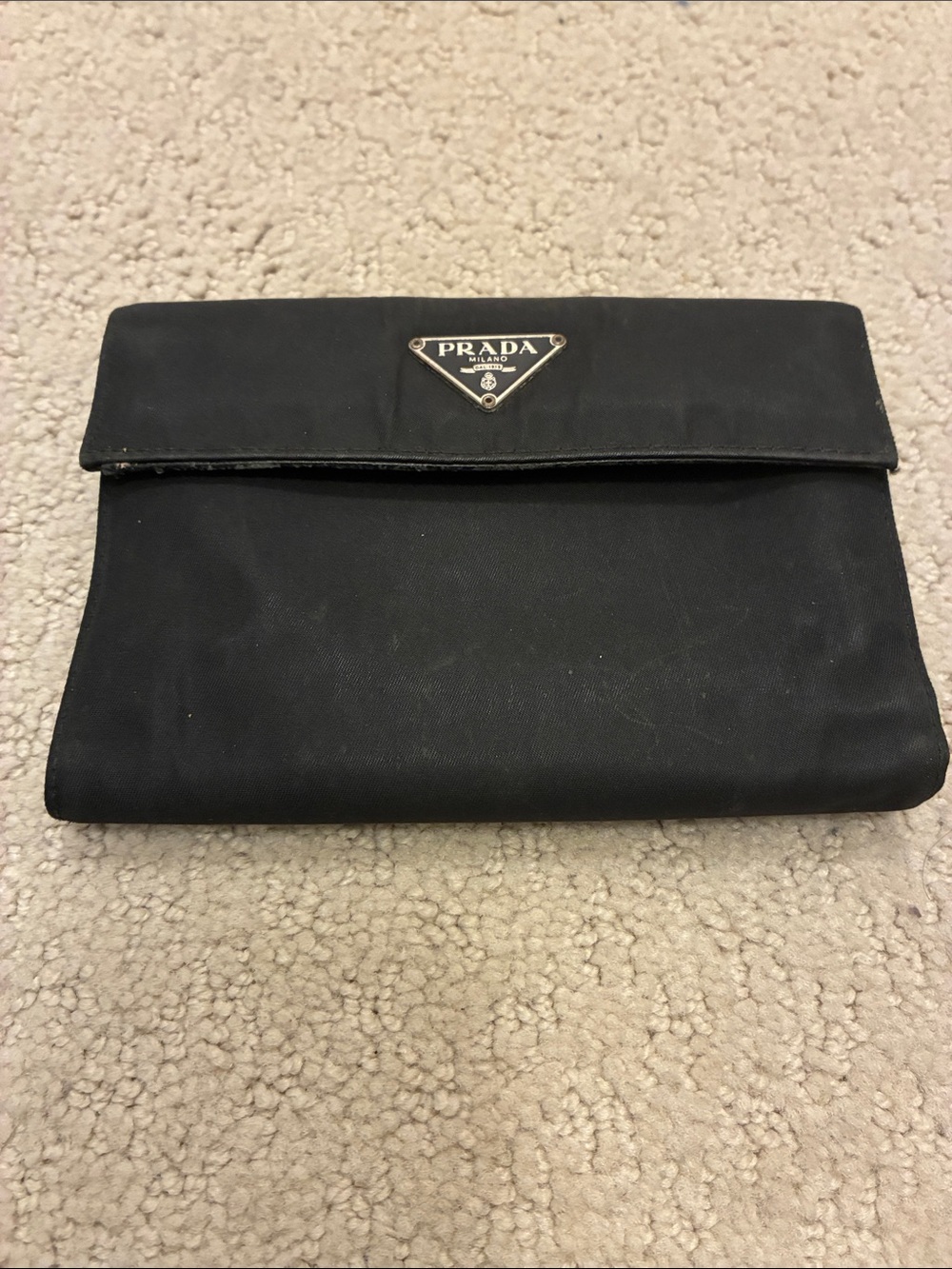 Authentic Vintage Prada Tessuto Nylon & Saffiano Leather Compact Trifold Wallet👝